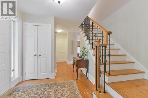 7 Skyview Lane, Aurora, ON - Indoor Photo Showing Other Room