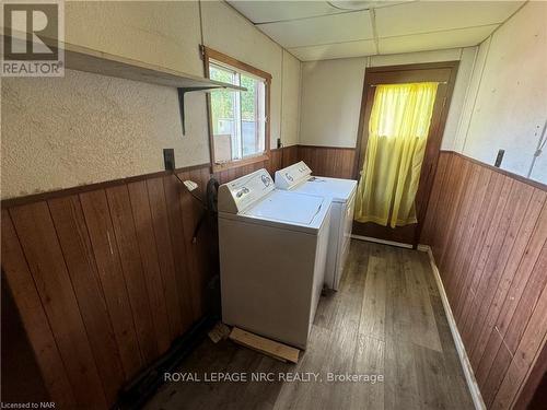 5774 Ramsey Road, Niagara Falls, ON - Indoor Photo Showing Laundry Room