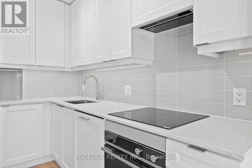 801 - 30 Elm Drive W, Mississauga (Fairview), ON - Indoor Photo Showing Kitchen With Upgraded Kitchen