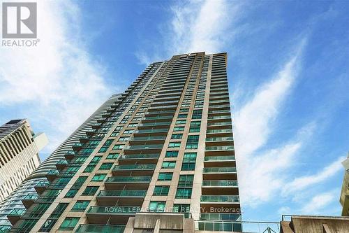 602 - 30 Grand Trunk Crescent, Toronto (Waterfront Communities), ON - Outdoor With Balcony With Facade