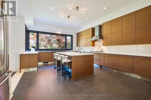 12 York Road, Toronto (Bridle Path-Sunnybrook-York Mills), ON - Indoor Photo Showing Kitchen