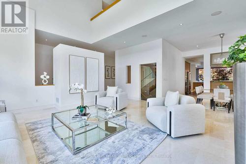 12 York Road, Toronto, ON - Indoor Photo Showing Living Room