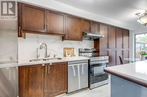 3865 Allcroft Road, Mississauga (Lisgar), ON - Indoor Photo Showing Kitchen With Double Sink