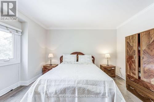 4590 Bay Villa Avenue, Mississauga, ON - Indoor Photo Showing Bedroom