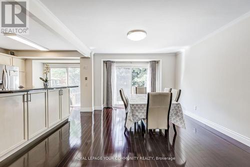 4590 Bay Villa Avenue, Mississauga, ON - Indoor Photo Showing Dining Room