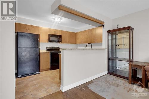 1250 Mcwatters Road Unit#11, Ottawa, ON - Indoor Photo Showing Kitchen