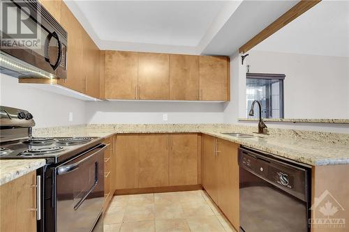 1250 Mcwatters Road Unit#11, Ottawa, ON - Indoor Photo Showing Kitchen