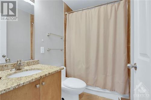 1250 Mcwatters Road Unit#11, Ottawa, ON - Indoor Photo Showing Bathroom