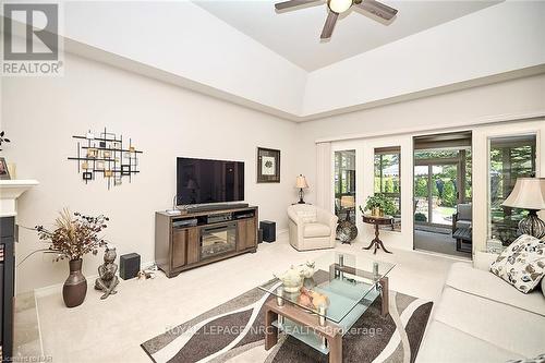 56 Timmsdale Crescent, Pelham, ON - Indoor Photo Showing Living Room