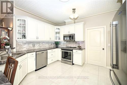 56 Timmsdale Crescent, Pelham, ON - Indoor Photo Showing Kitchen