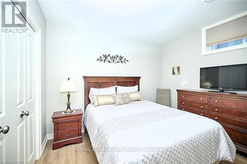 56 Timmsdale Crescent, Pelham, ON - Indoor Photo Showing Bedroom