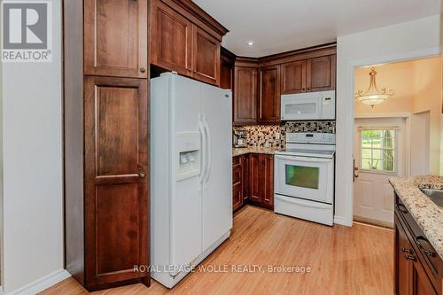 43 Windom Road, Kitchener, ON - Indoor Photo Showing Kitchen