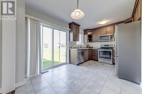 304 Van Dusen Avenue, Southgate, ON - Indoor Photo Showing Kitchen