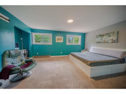 526 20Th Avenue S, Cranbrook, BC - Indoor Photo Showing Bedroom