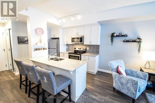 1307 - 550 North Service Road, Grimsby (Grimsby Beach), ON - Indoor Photo Showing Kitchen With Double Sink