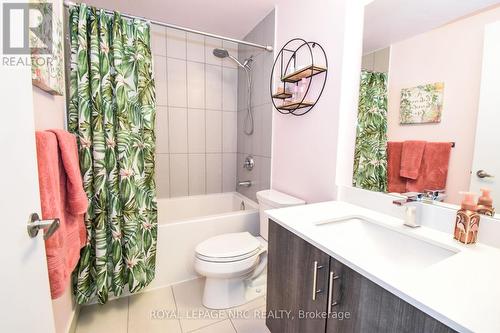 1307 - 550 North Service Road, Grimsby (Grimsby Beach), ON - Indoor Photo Showing Bathroom