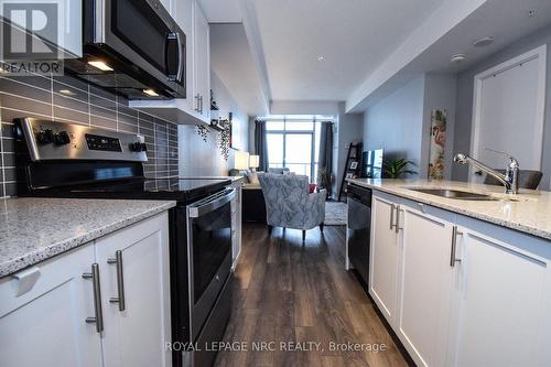 1307 - 550 North Service Road, Grimsby (Grimsby Beach), ON - Indoor Photo Showing Kitchen