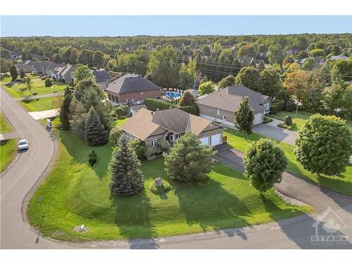 1426 Spartan Grove Street, Greely, ON 