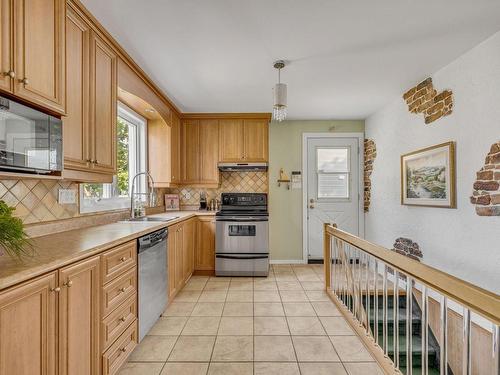 Cuisine - 7344 Av. Des Picas, Québec (Charlesbourg), QC - Indoor Photo Showing Kitchen