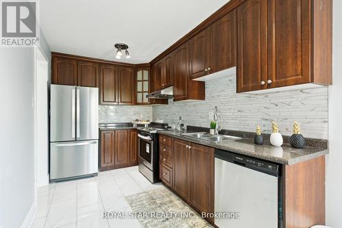 23 Stalbridge Avenue, Brampton, ON - Indoor Photo Showing Kitchen With Double Sink