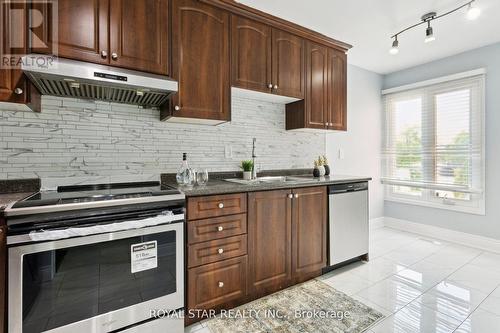 23 Stalbridge Avenue, Brampton, ON - Indoor Photo Showing Kitchen With Stainless Steel Kitchen With Upgraded Kitchen