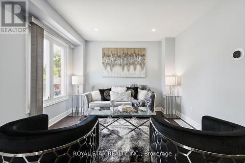 23 Stalbridge Avenue, Brampton, ON - Indoor Photo Showing Living Room