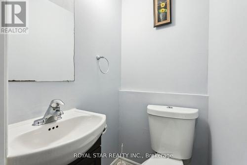 23 Stalbridge Avenue, Brampton, ON - Indoor Photo Showing Bathroom