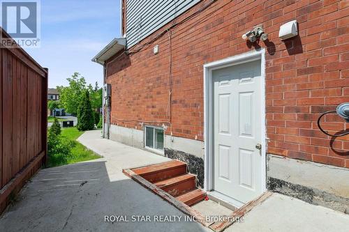 23 Stalbridge Avenue, Brampton, ON - Outdoor With Exterior