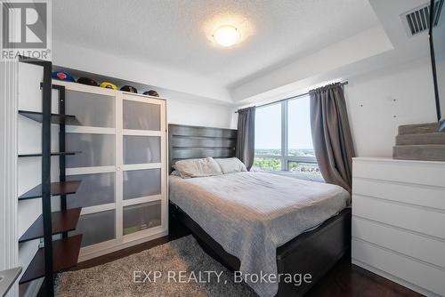 255 Village Green Square, Toronto (Agincourt South-Malvern West), ON - Indoor Photo Showing Bedroom