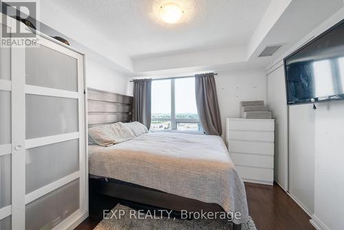 255 Village Green Square, Toronto (Agincourt South-Malvern West), ON - Indoor Photo Showing Bedroom