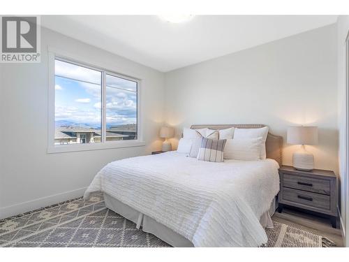 1465 Tower Ranch Drive Lot# 156, Kelowna, BC - Indoor Photo Showing Bedroom