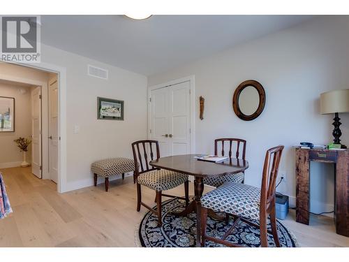 887 Loseth Drive, Kelowna, BC - Indoor Photo Showing Dining Room