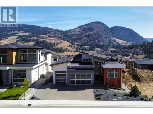 887 Loseth Drive, Kelowna, BC - Outdoor With Facade