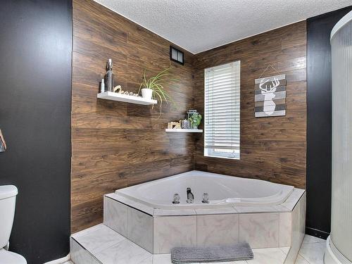 Bathroom - 701 3E Avenue, Barraute, QC - Indoor Photo Showing Bathroom