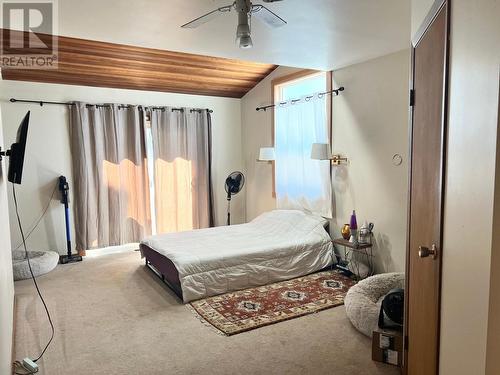 703 Innes  W Street, Nelson, BC - Indoor Photo Showing Bedroom