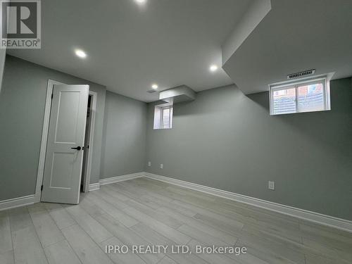 1384 Hydrangea Gardens, Oakville, ON - Indoor Photo Showing Basement