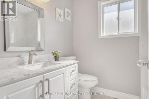 33 Canrobert Street, Woodstock, ON - Indoor Photo Showing Bathroom