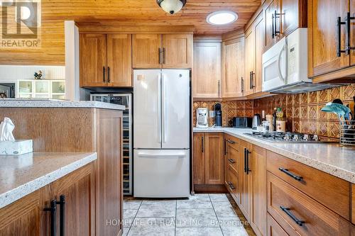 84 Pulley Road, Leamington, ON - Indoor Photo Showing Kitchen