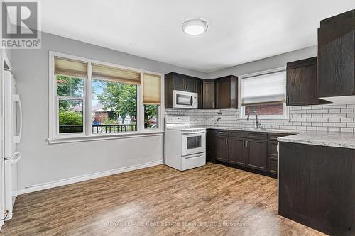 21 Chalmers Street, St. Catharines, ON - Indoor Photo Showing Kitchen