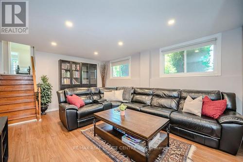 95 Balmoral Drive, Guelph (Waverley), ON - Indoor Photo Showing Living Room