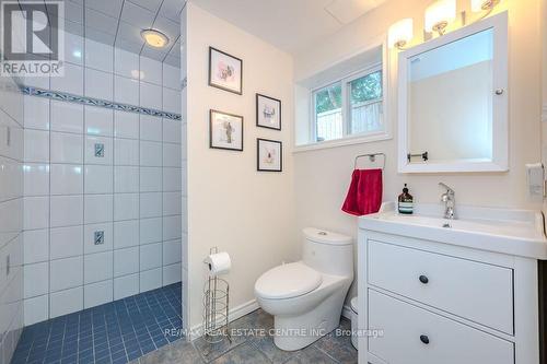 95 Balmoral Drive, Guelph (Waverley), ON - Indoor Photo Showing Bathroom