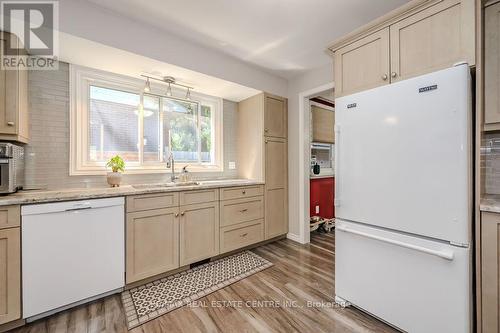 95 Balmoral Drive, Guelph (Waverley), ON - Indoor Photo Showing Kitchen