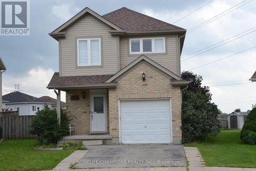 132 Henhoeffer Crescent, Kitchener, ON - Outdoor