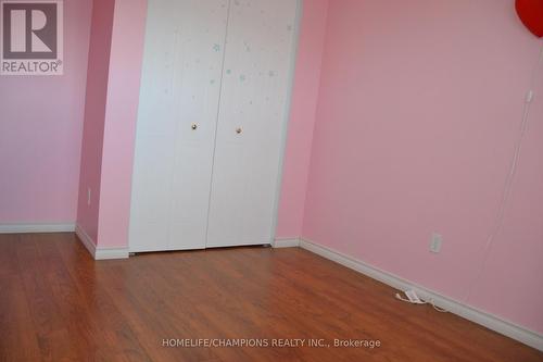 132 Henhoeffer Crescent, Kitchener, ON - Indoor Photo Showing Other Room