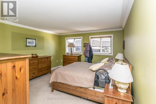 135 Glenariff Drive, Hamilton, ON - Indoor Photo Showing Bedroom