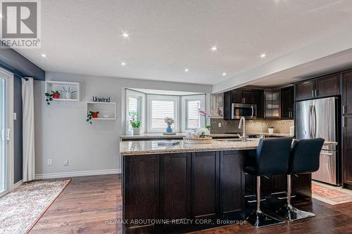 96 Montana Drive, Kitchener, ON - Indoor Photo Showing Kitchen With Upgraded Kitchen