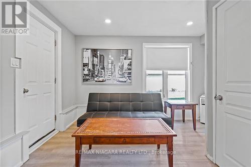 287 Tanbark Drive, Niagara-On-The-Lake, ON - Indoor Photo Showing Other Room