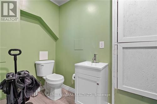 287 Tanbark Drive, Niagara-On-The-Lake, ON - Indoor Photo Showing Bathroom