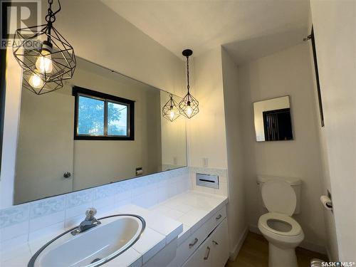 177 Procter Place, Regina, SK - Indoor Photo Showing Bathroom