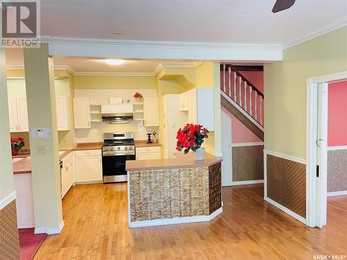 2230 Rose Street, Regina, SK - Indoor Photo Showing Kitchen